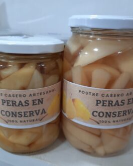 Postre casero fruta en conserva