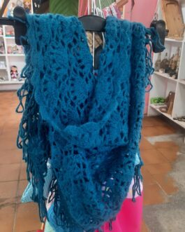 Puntillas, chal, poncho, tapado